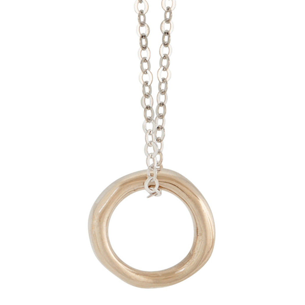 A CLASSIC TWIST Necklace in 18ct White Gold