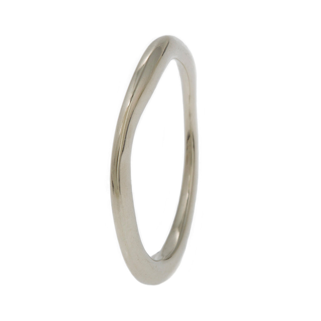 A CLASSIC TWIST Ring in 9ct White Gold