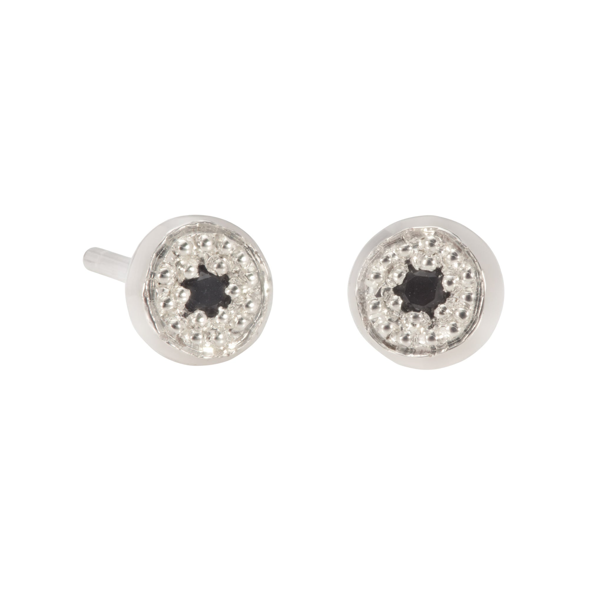 MODERN PAVE Small Stud Earrings with Black Diamond in Silver