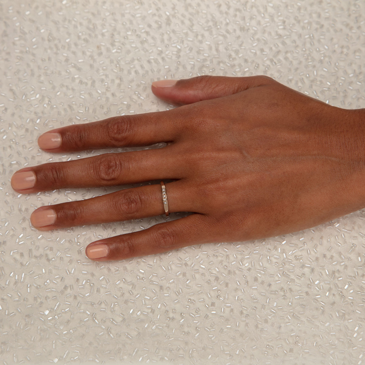 BRIDAL Trust Ring with 5 Grey Diamonds