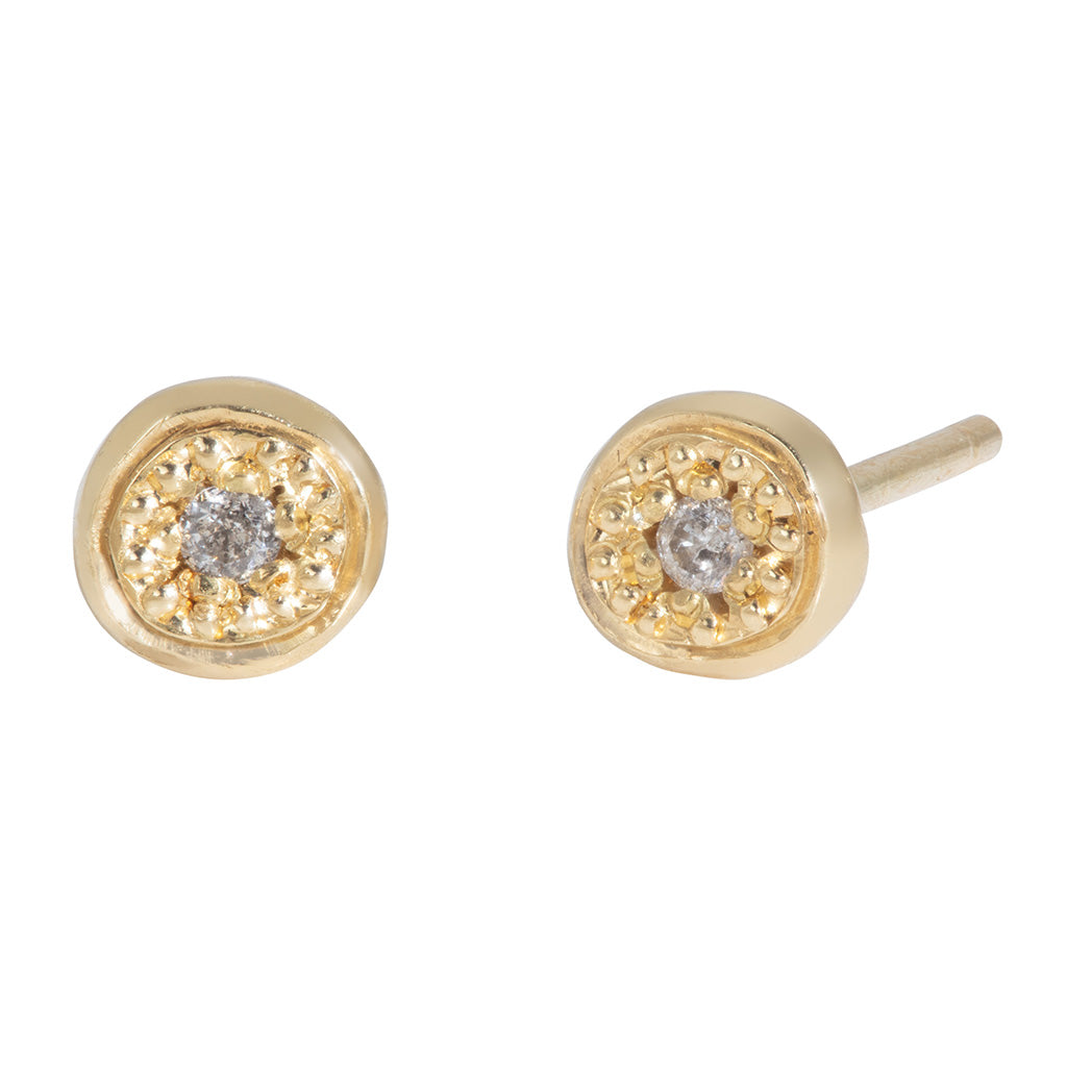 MODERN PAVE Small Stud Earrings with Grey Diamond in Gold